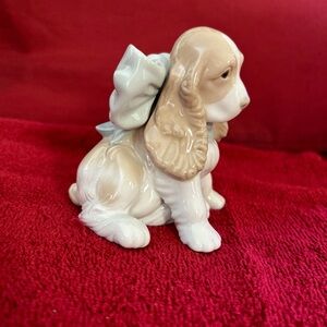 Nao by Lladro “Puppy present”